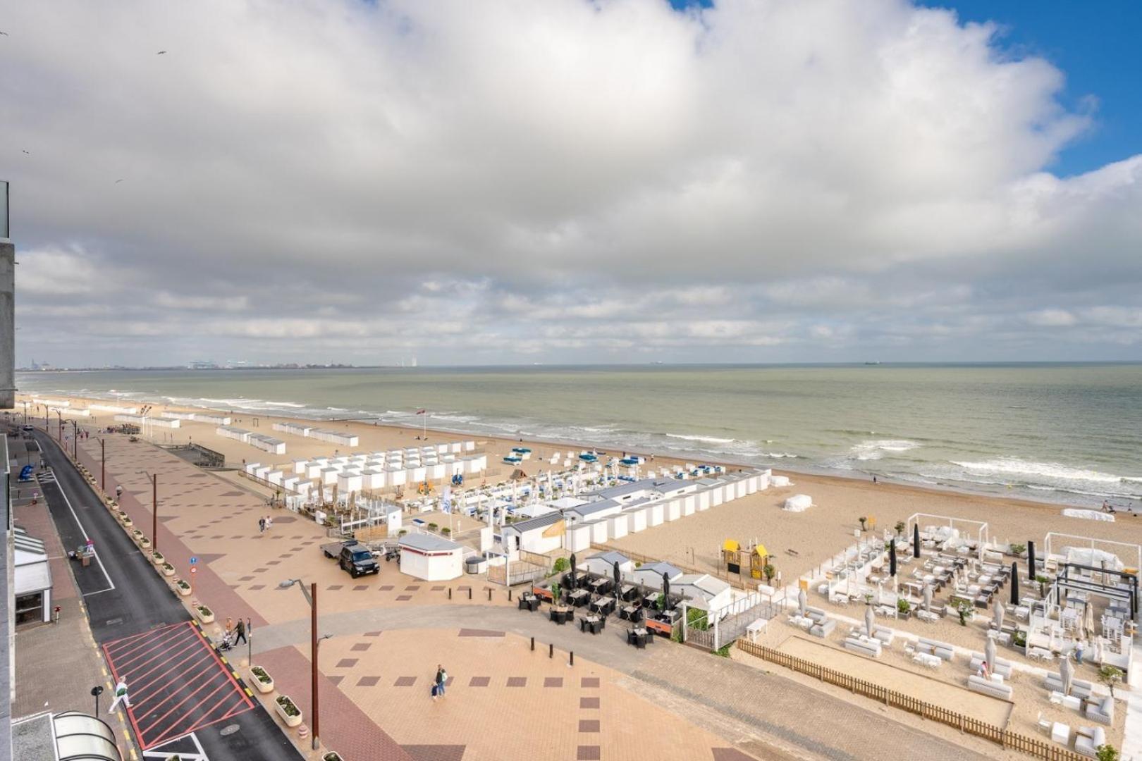 Vue Mer, Famille, Teletravail, Chiens Admis & Garage Knokke-Heist Buitenkant foto